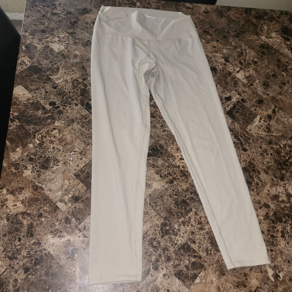 Vestique Tan Buttery Soft Leggings Large